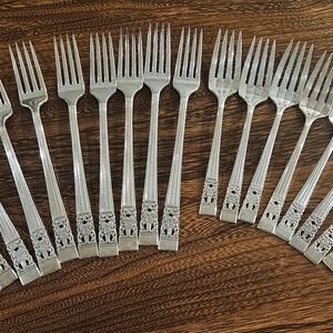Vintage (1960s) Oneida Coronation Community  11 Salad & 11 Larger Forks.